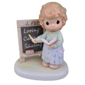 Precious Moments Teacher Figurine “Loving, Caring, Sharing” 🎓 HTF